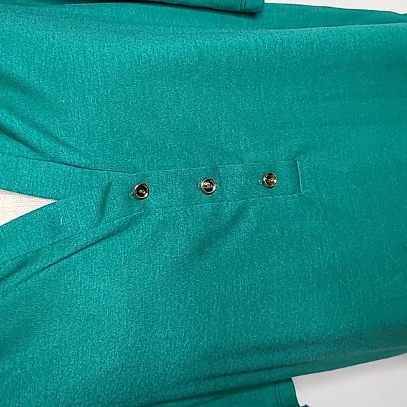 Top Size 1X Short Sleeve Lightweight Festive Holiday Party Career Office Classic - Picture 2 of 6